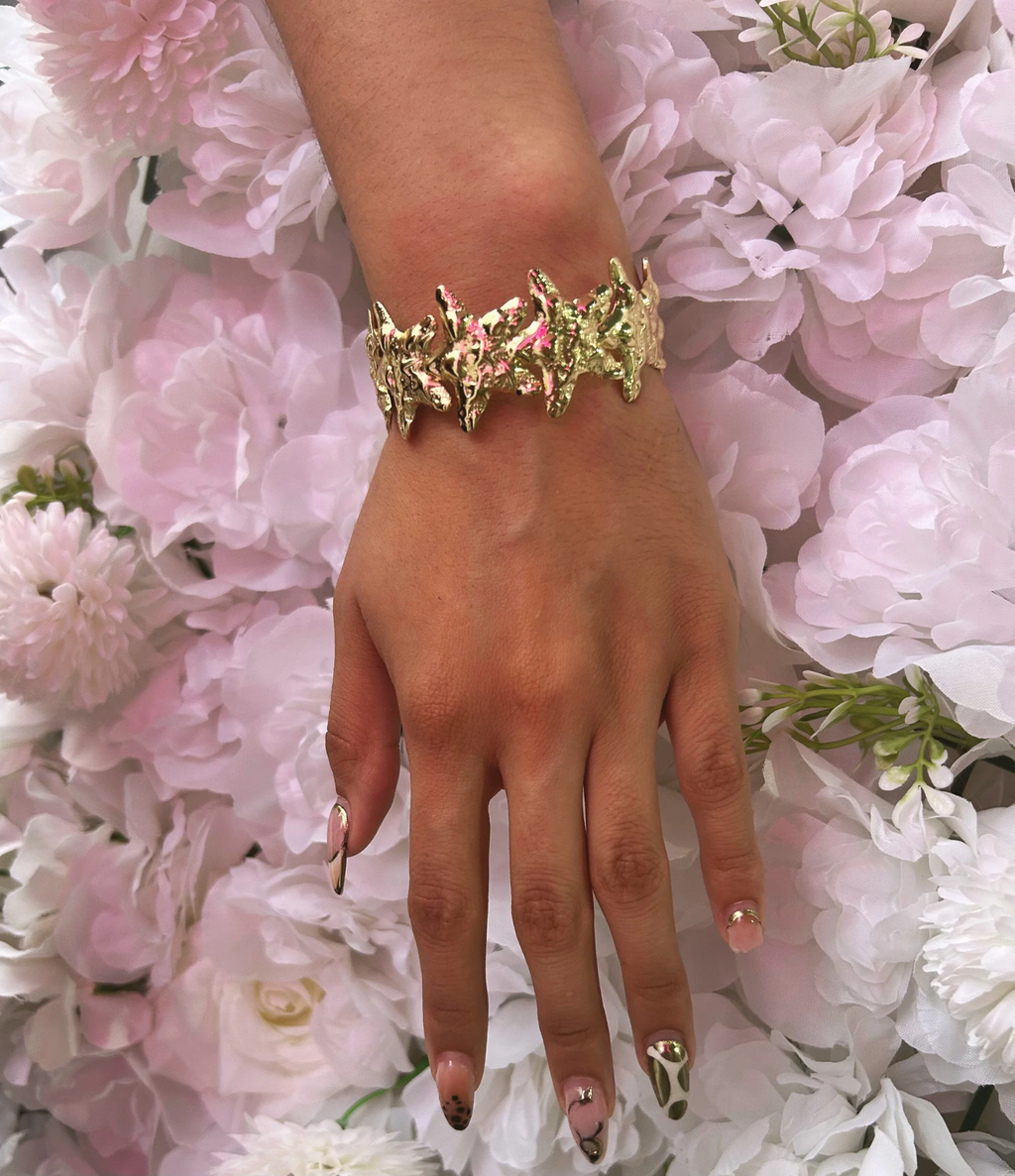 Brazalete dorado estrellas de mar gruesas