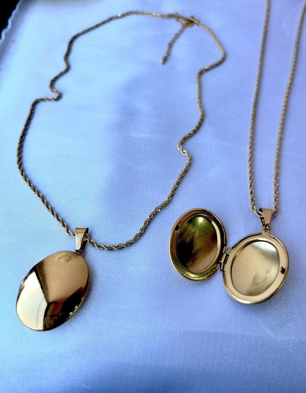 Cadena torzal con relicario para fotos oval